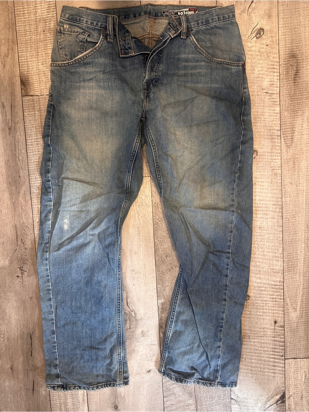 Early 2000s Volcom Men’s Wide Leg Jeans in Faded Blue Wash Ergo 2